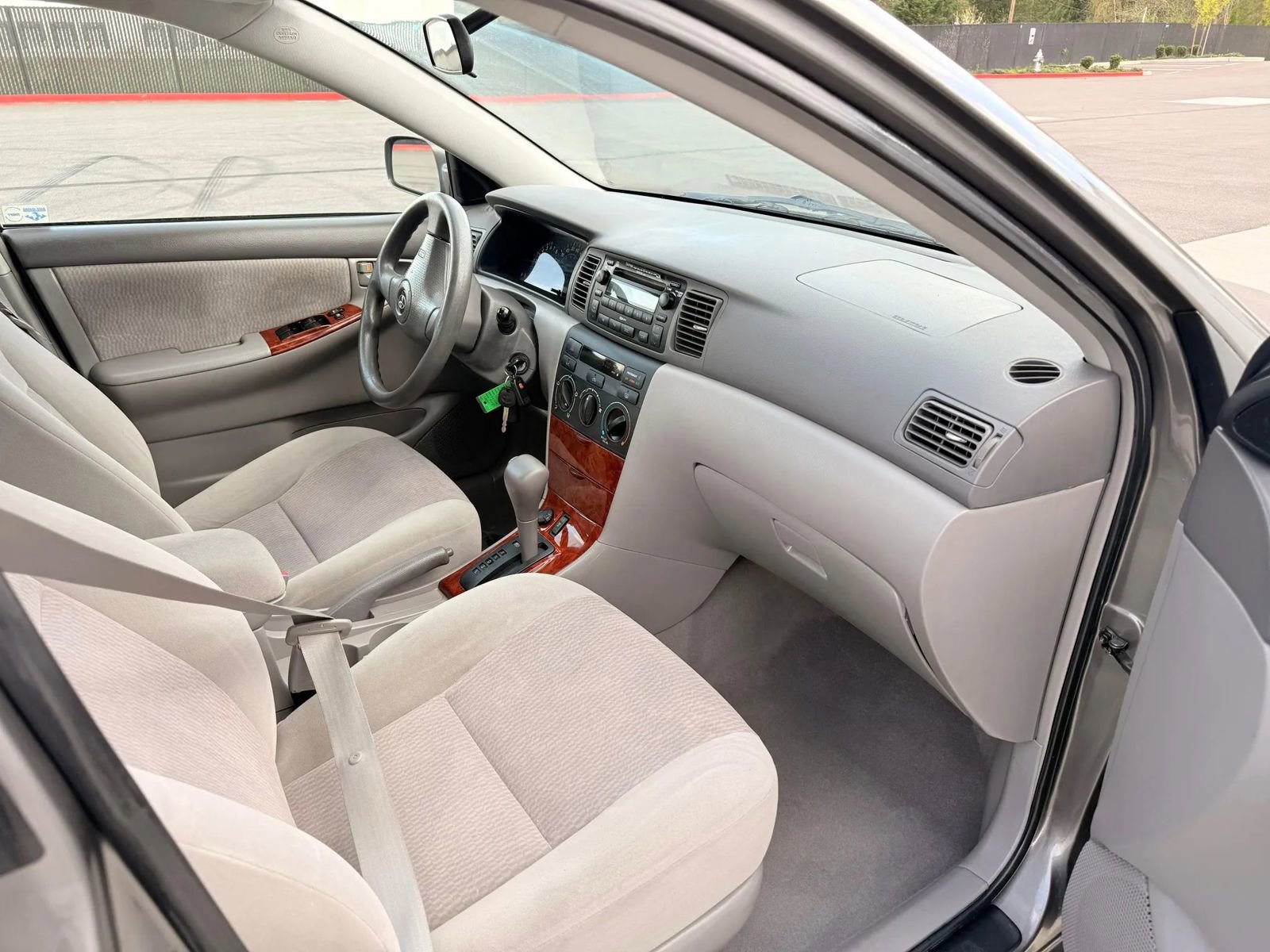 Used 2007 Toyota Corolla LE FWD image 11