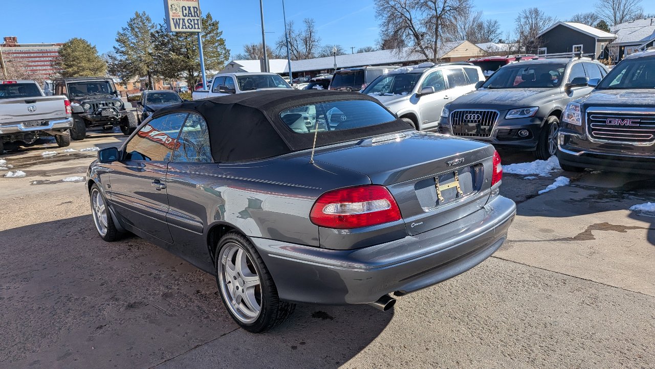 Used 2004 Volvo C70 HT image 7