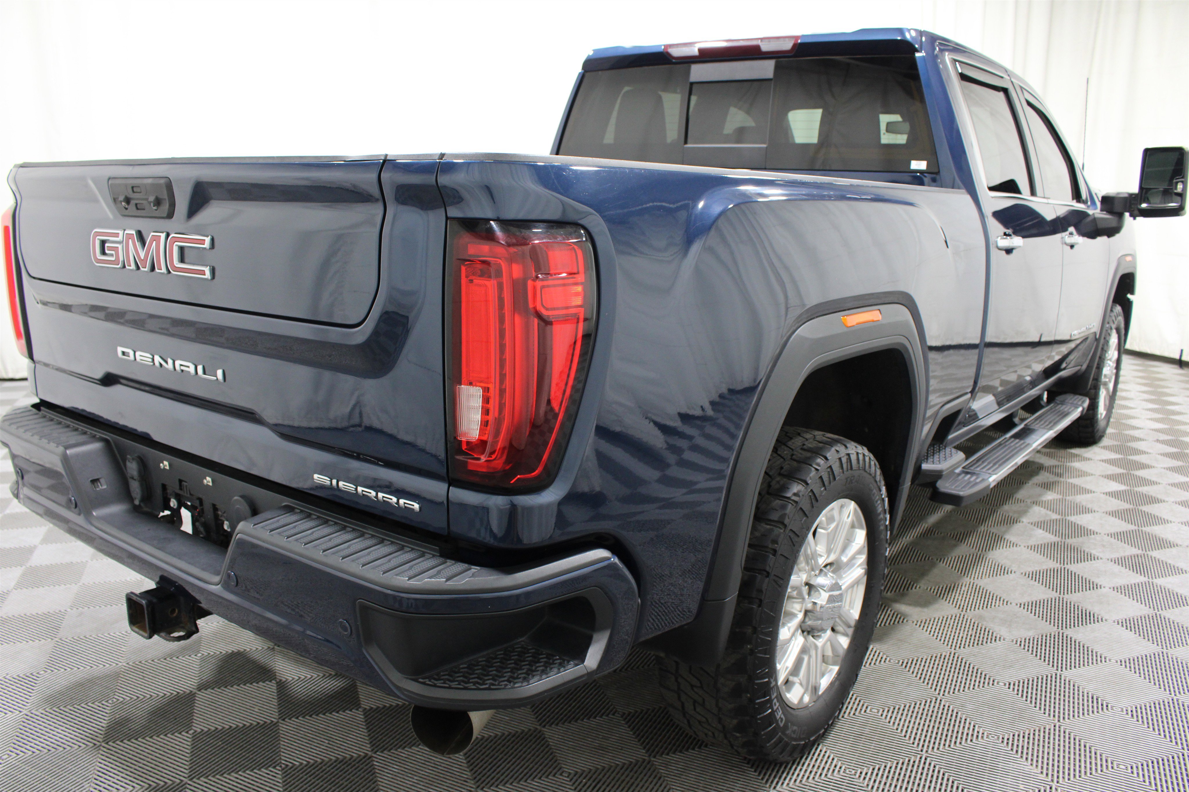 Used 2020 GMC Sierra 2500 Denali AWD/4WD image 32