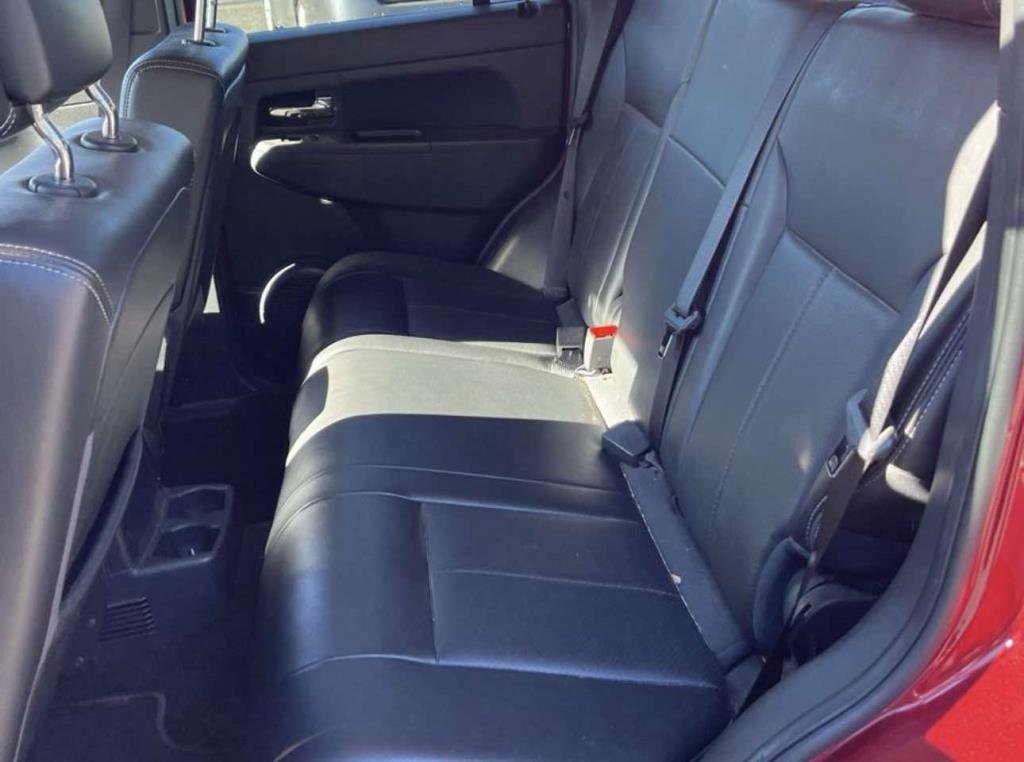 Used 2012 Jeep Liberty Sport image 3