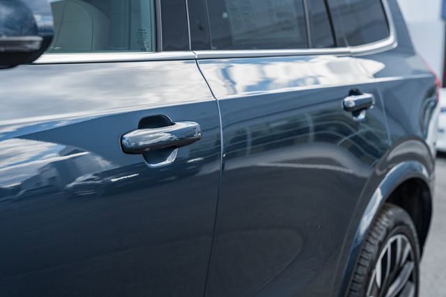 New 2026 Volvo XC90 T8 Plus w/ Protection Package Premier image 16