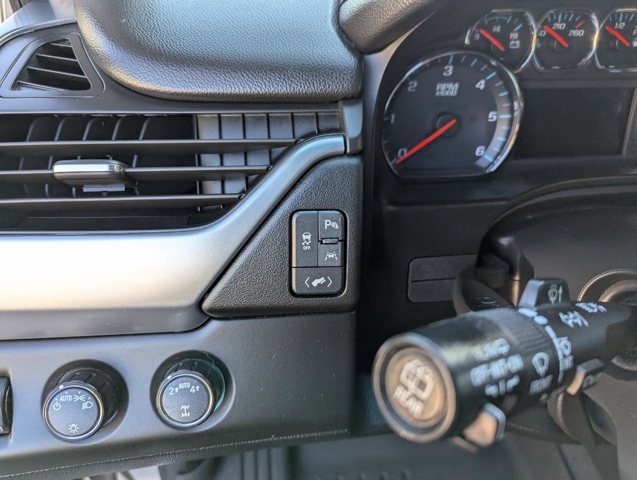 Used 2019 Chevrolet Tahoe LT AWD/4WD image 15