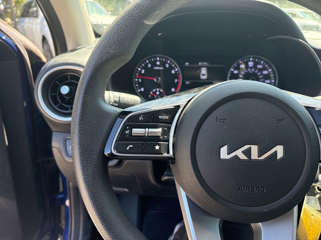 Used 2023 Kia Forte LXS FWD image 21