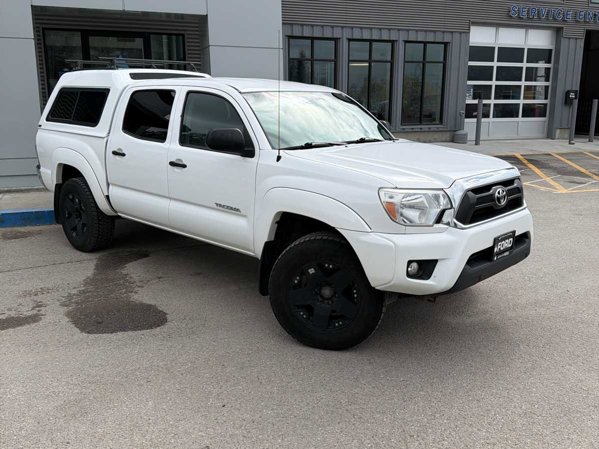 Used 2013 Toyota Tacoma 4x4 Double Cab w/ SR5 Pkg image 4