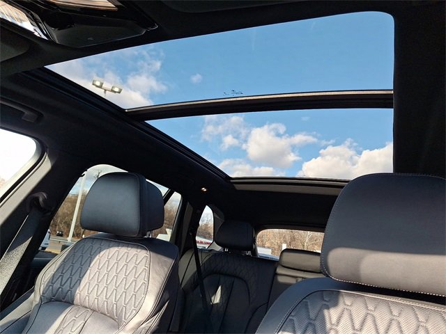 Used 2025 BMW X5 xDrive50e image 16