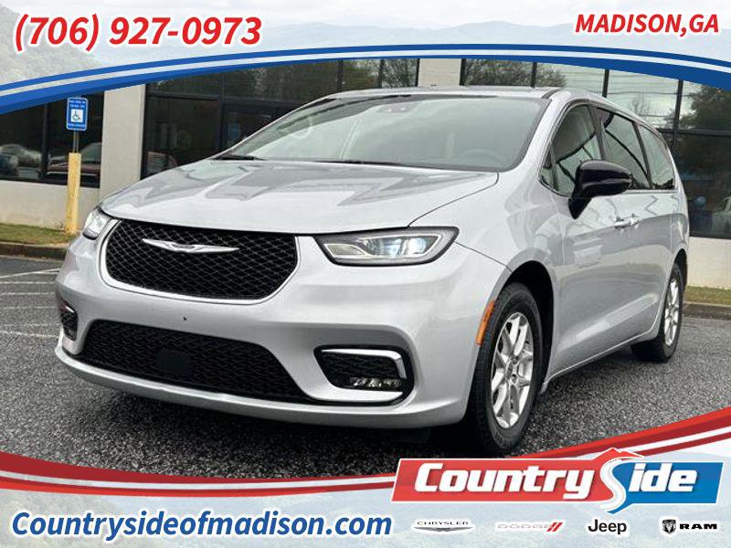Used 2024 Chrysler Pacifica Touring-L FWD image 1