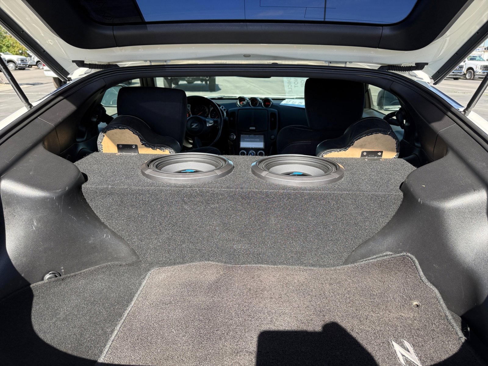 Used 2017 Nissan 370Z Coupe RWD image 19
