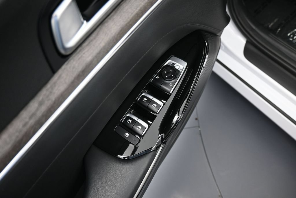 Used 2023 Kia K5 EX FWD image 15