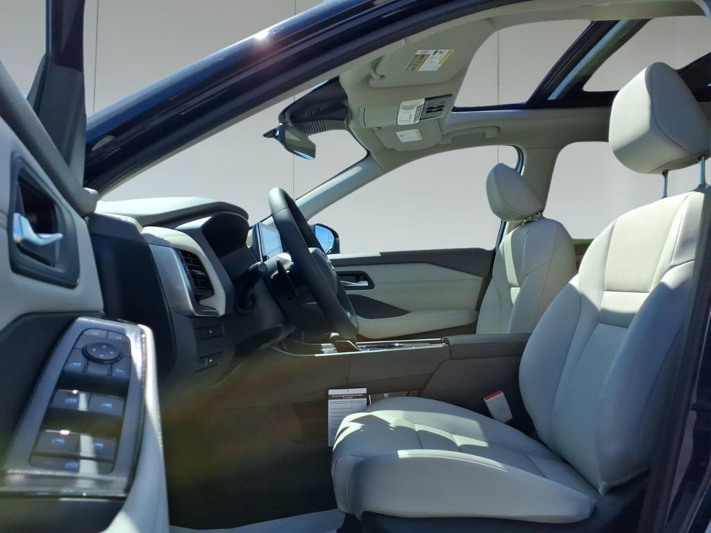 New 2026 Nissan Rogue SV FWD image 15