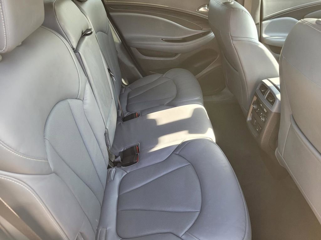 Used 2020 Buick Envision Essence image 12