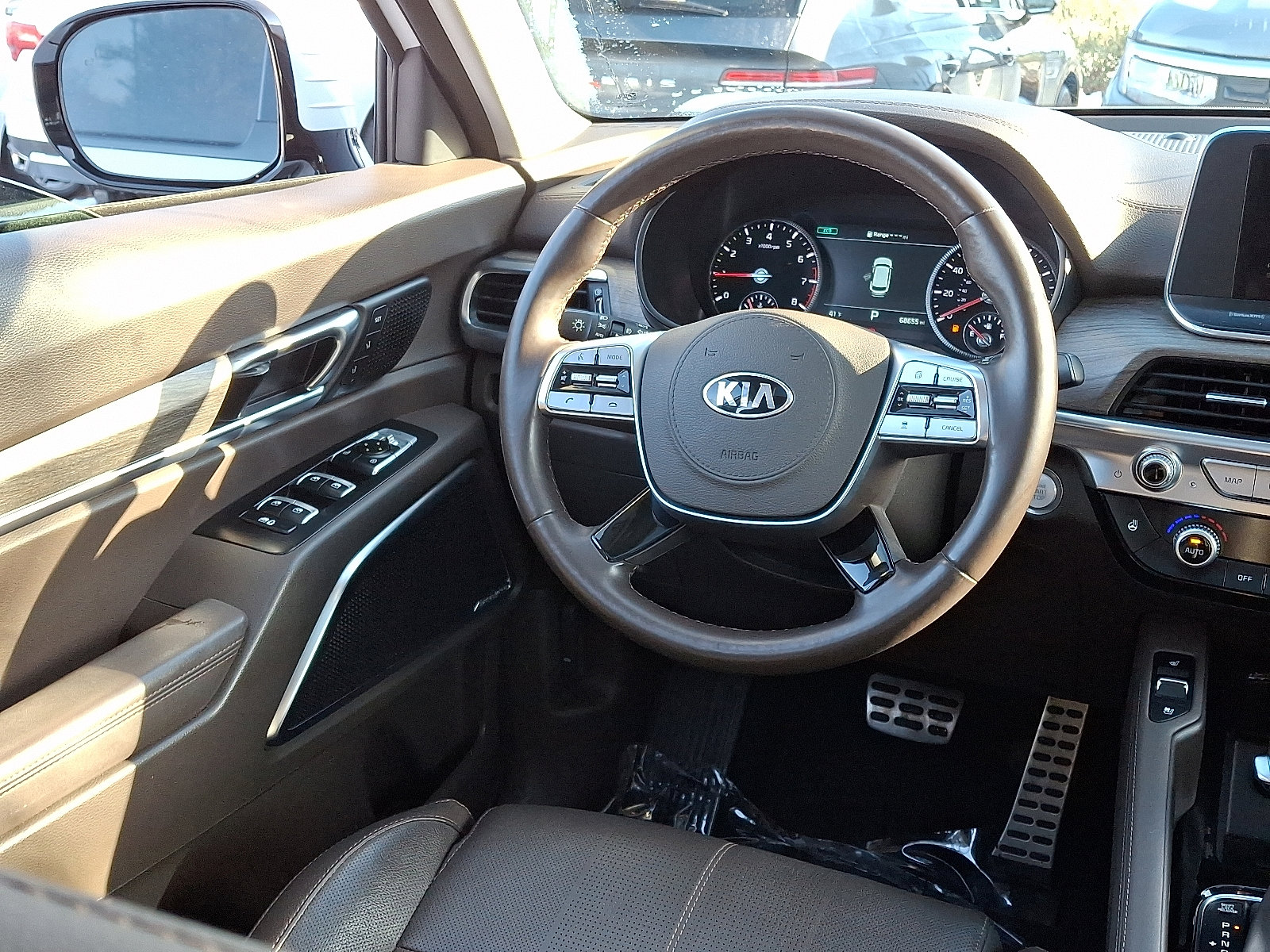 Used 2021 Kia Telluride SX w/ Nightfall Edition Package image 14