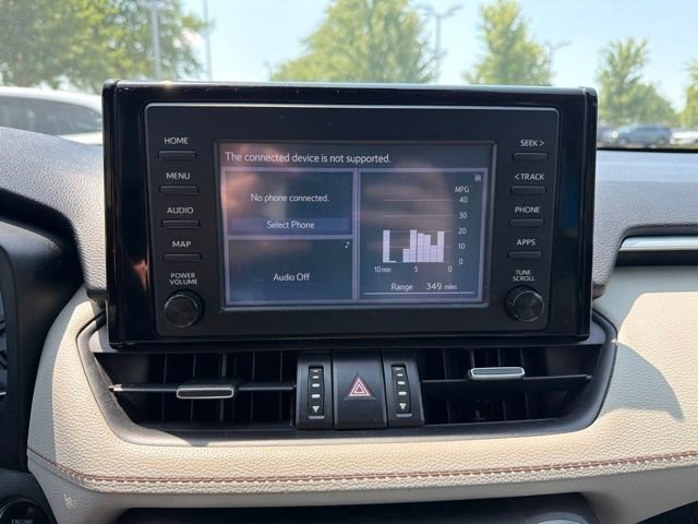 Used 2019 Toyota RAV4 XLE Premium w/ Cold Weather Package AWD/4WD image 14
