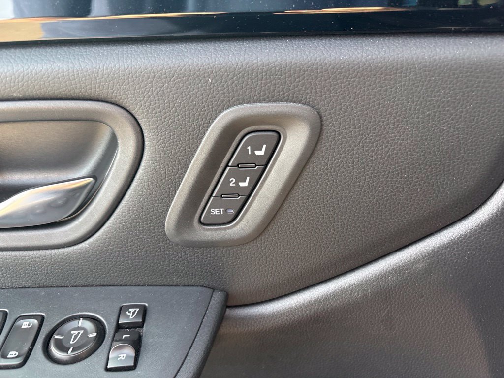 Certified 2025 Honda Pilot TrailSport image 10