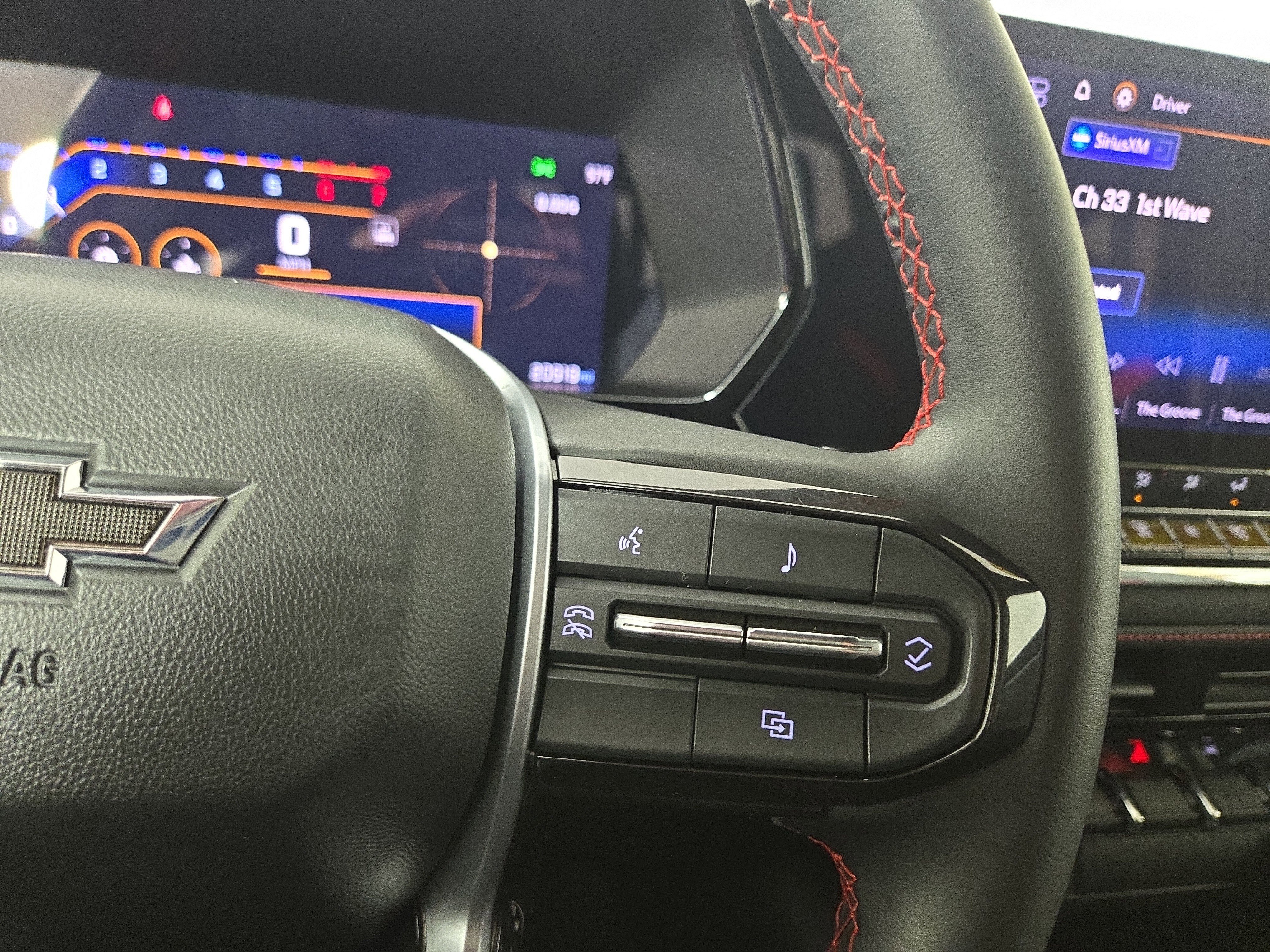 Certified 2024 Chevrolet Colorado Z71 w/ LPO, Dark Essentials Package image 16