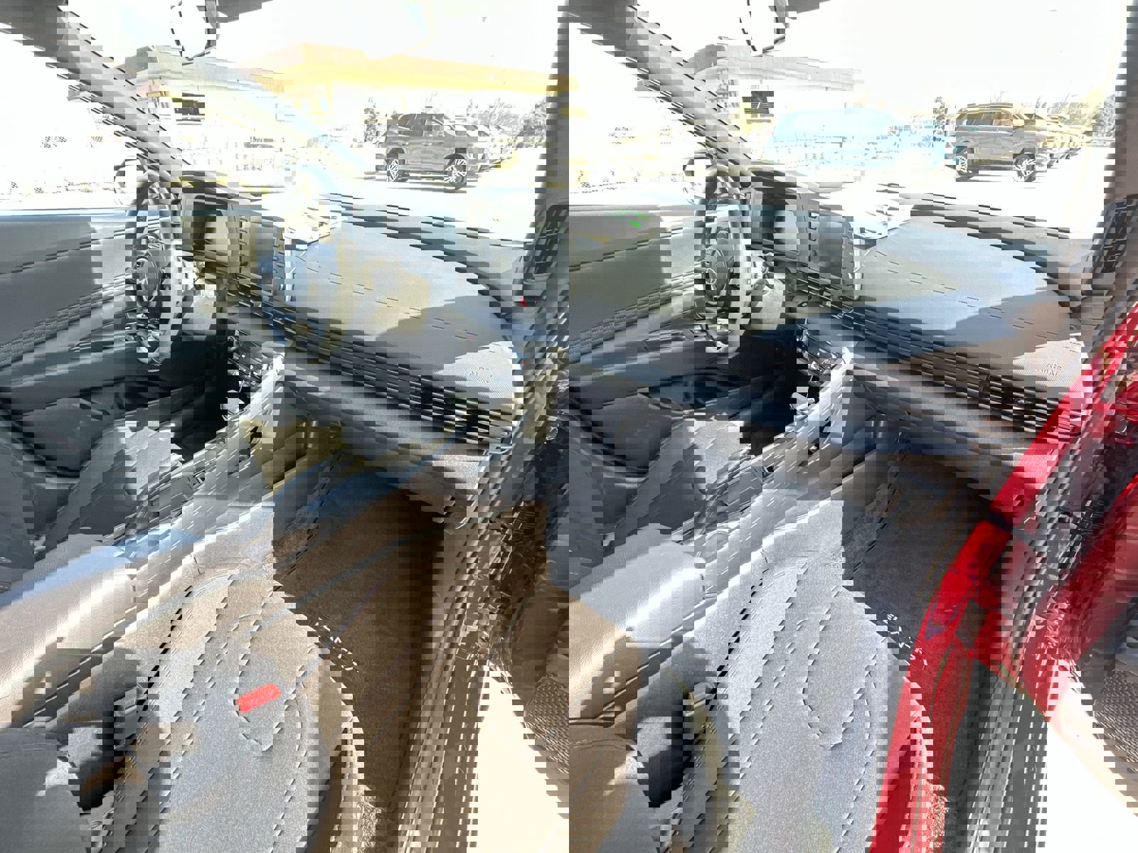 Used 2025 Hyundai Elantra Sport image 27