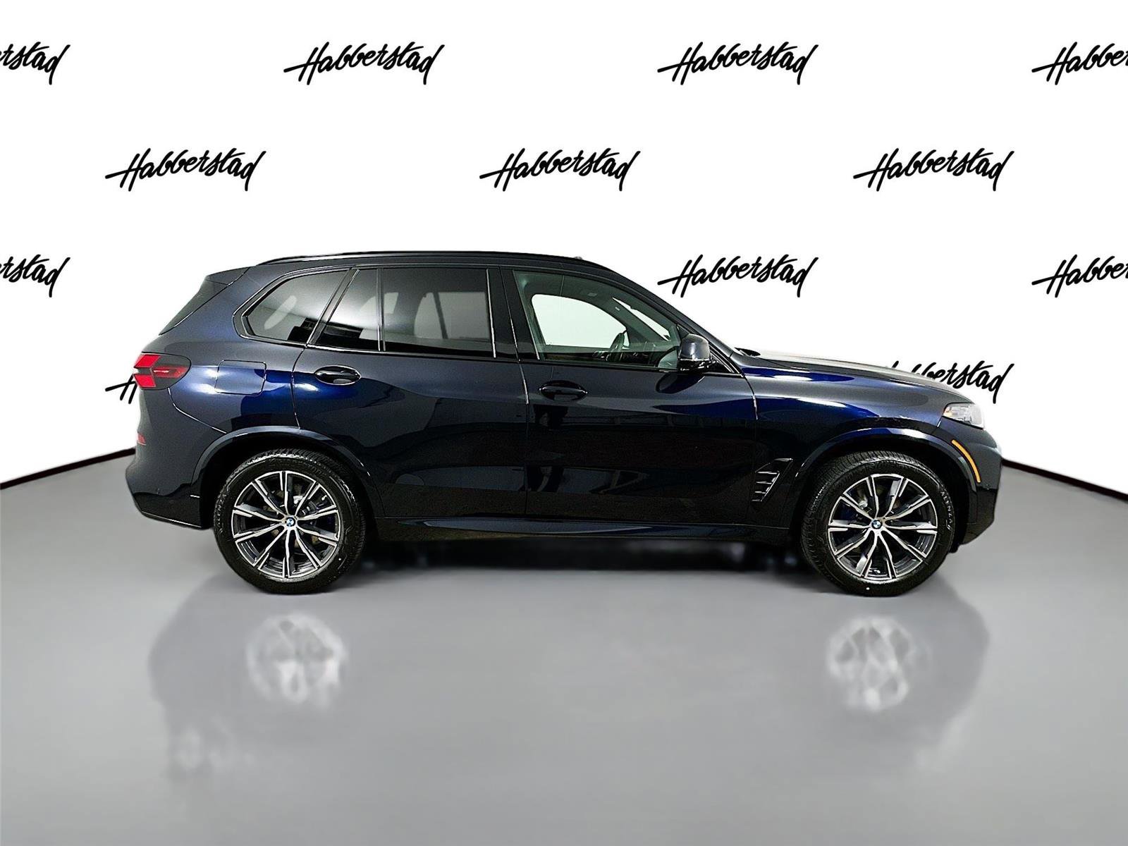 New 2026 BMW X5 xDrive40i w/ M Sport Package image 4
