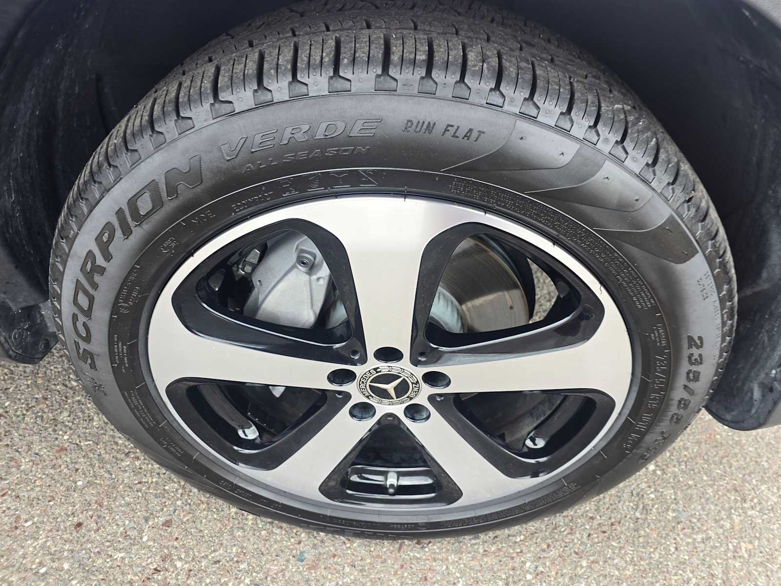 Used 2021 Mercedes-Benz GLC 300 4MATIC image 9