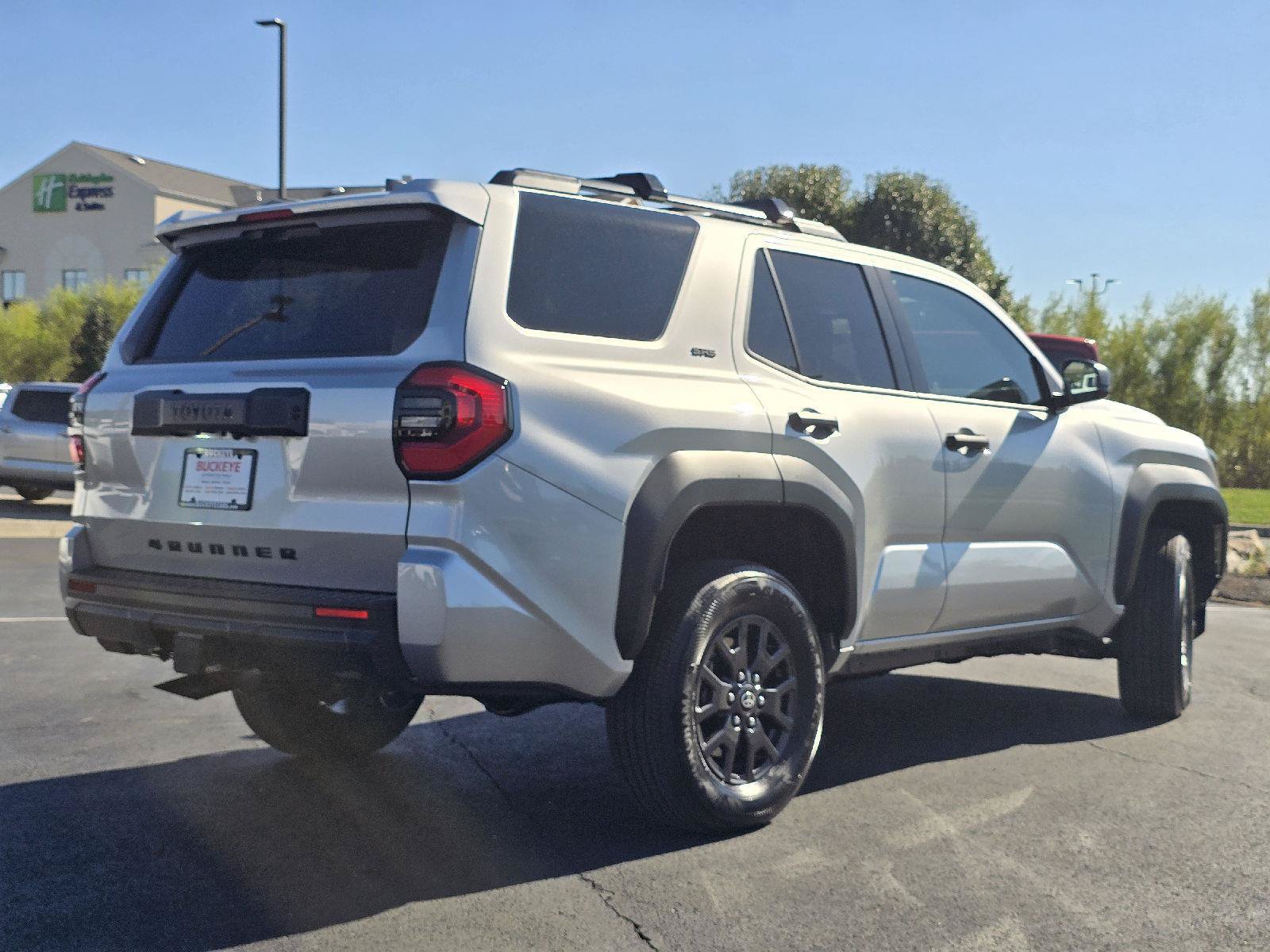 New 2026 Toyota 4Runner SR5 AWD/4WD image 7
