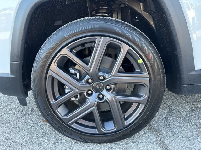 New 2026 Jeep Compass Latitude AWD/4WD image 30
