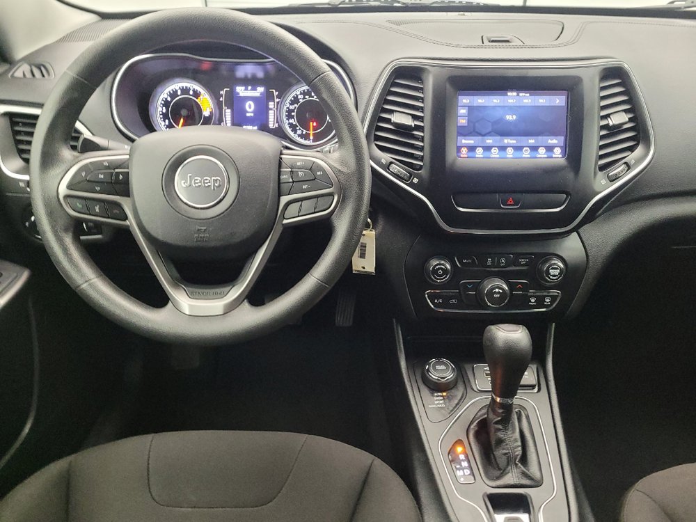 Used 2019 Jeep Cherokee Latitude w/ Popular Appearance Group AWD/4WD image 22
