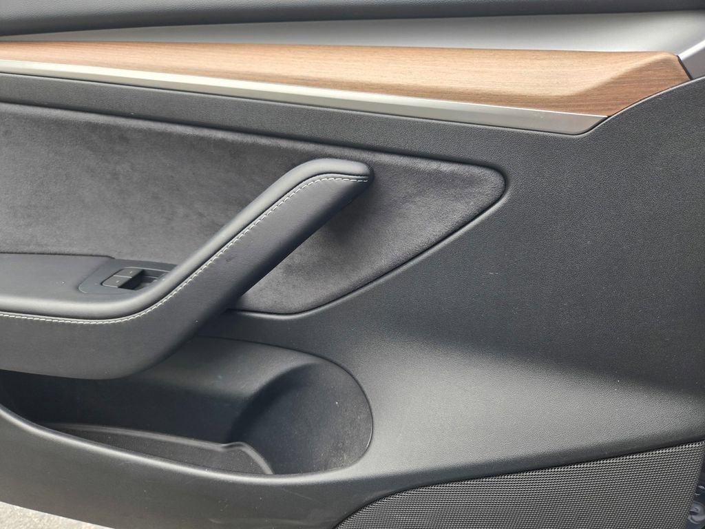 Used 2023 Tesla Model 3 Performance image 14