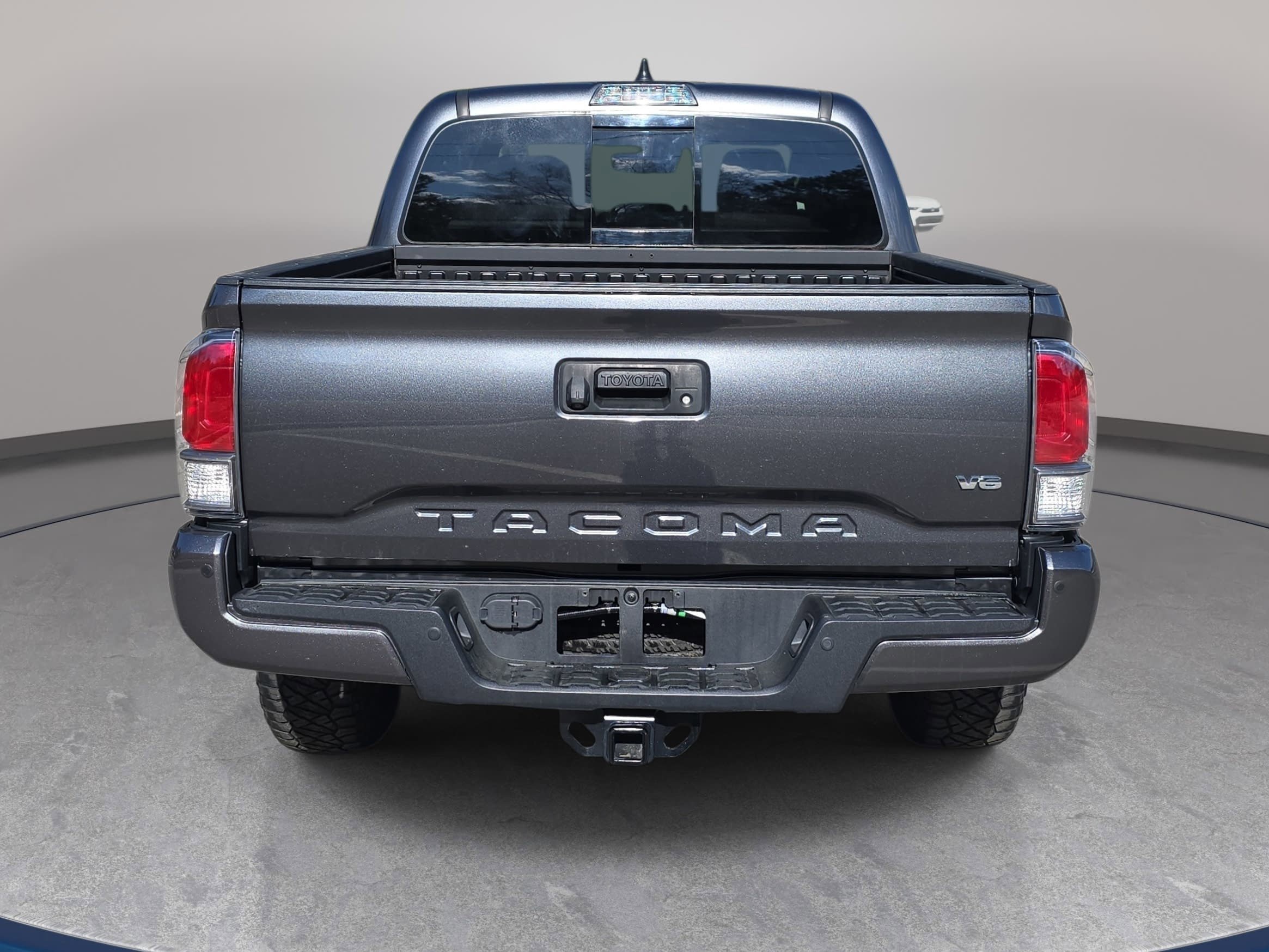 Used 2023 Toyota Tacoma TRD Sport w/ Advanced Technology Package image 6