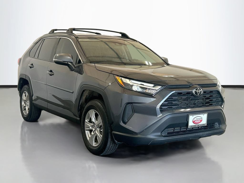 Used 2025 Toyota RAV4 XLE FWD image 3
