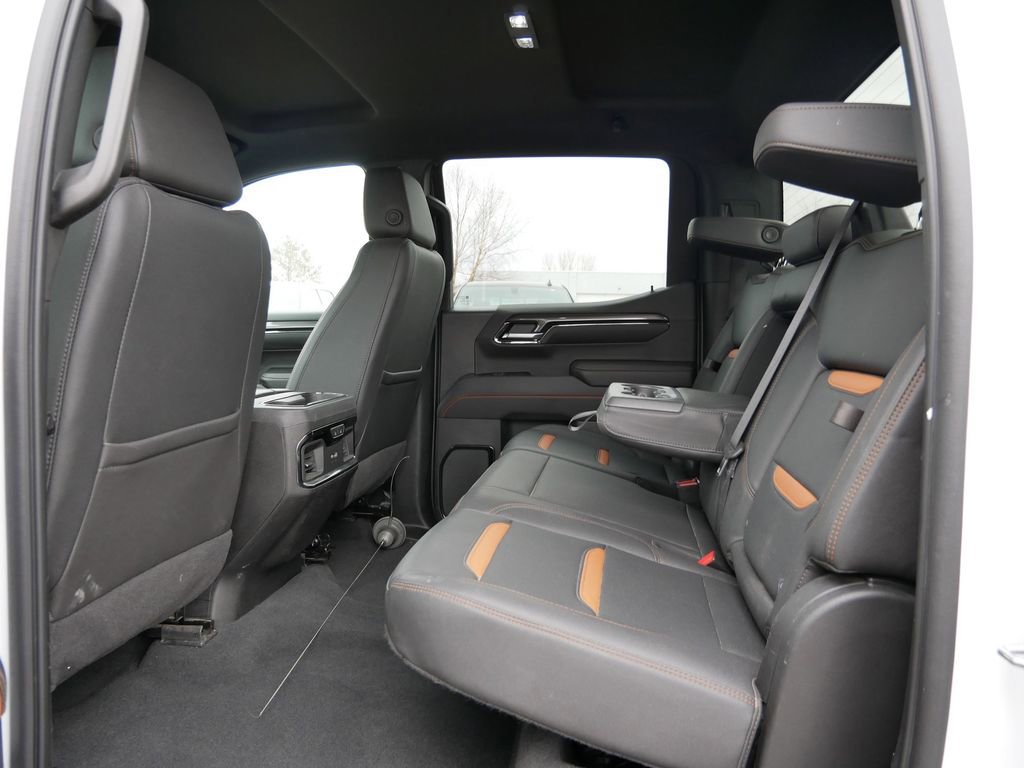 Used 2022 GMC Sierra 1500 AT4 image 12