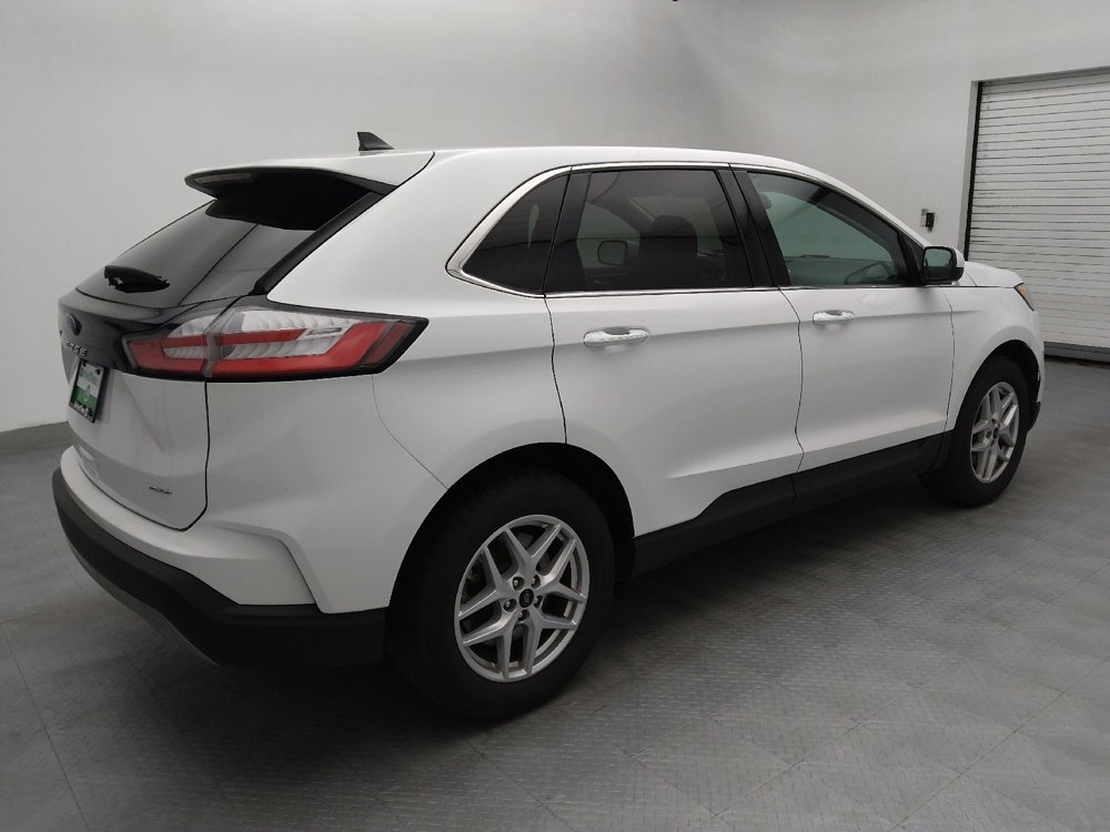Used 2024 Ford Edge SEL image 10