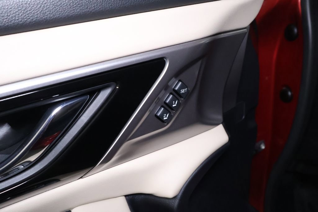 Used 2020 Subaru Legacy Limited XT image 14