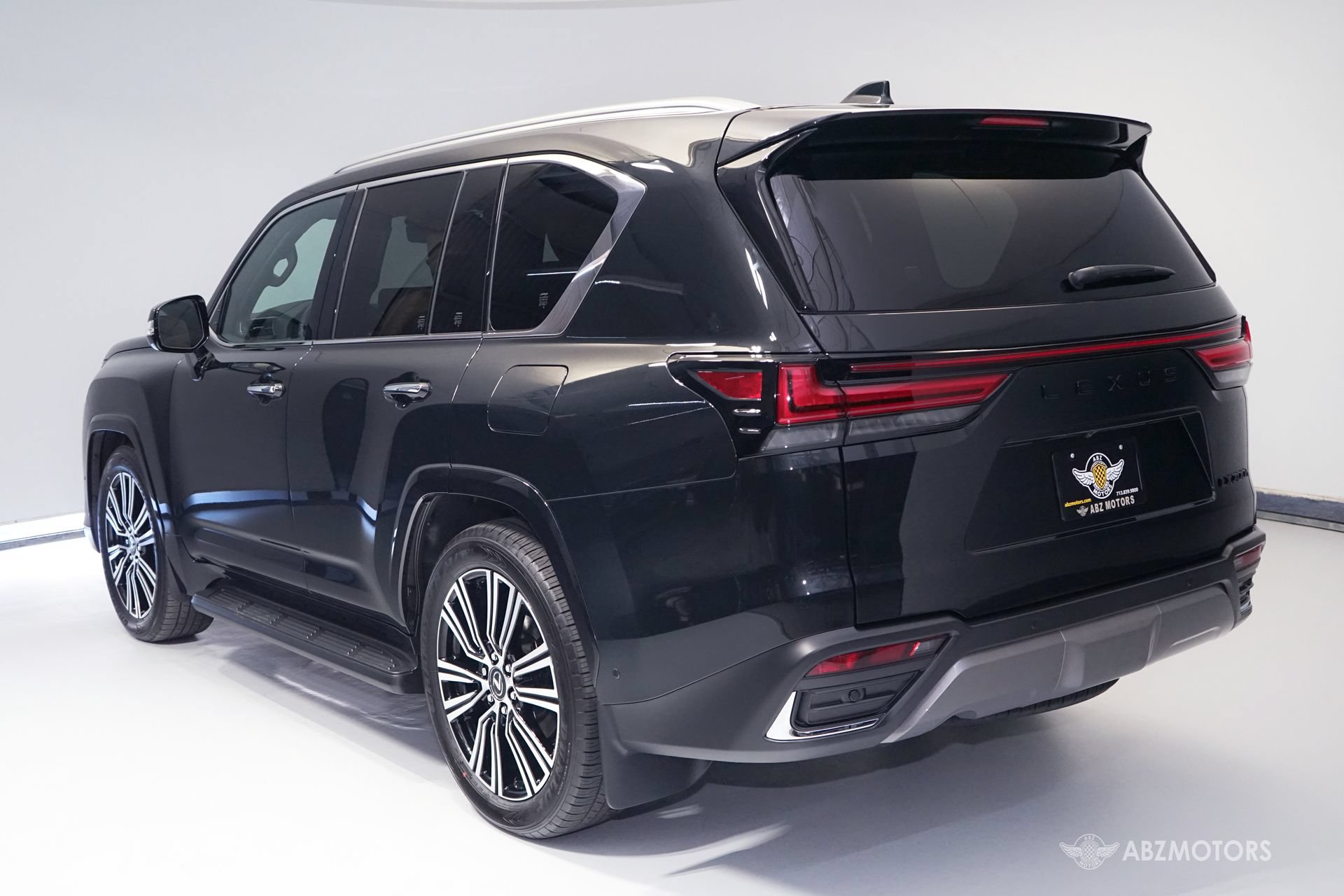 Used 2026 Lexus LX 700h Luxury AWD/4WD image 6