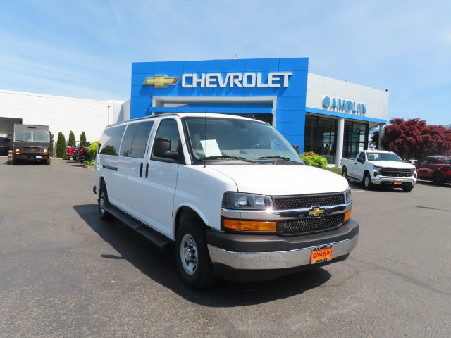 Used 2025 Chevrolet Express 3500 LT w/ LT Preferred Equipment Group RWD image 36