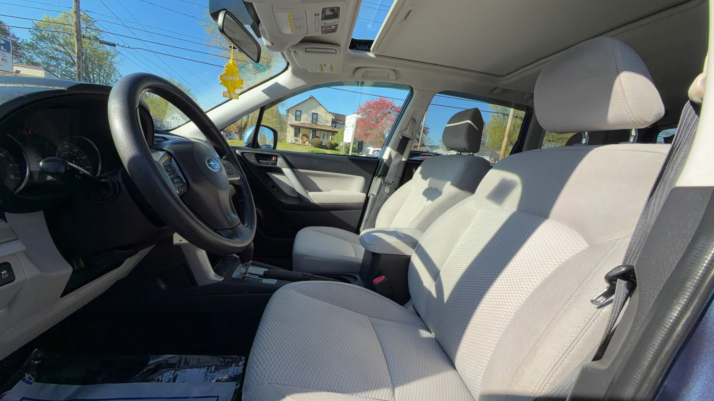 Used 2015 Subaru Forester 2.5i Premium AWD/4WD image 9
