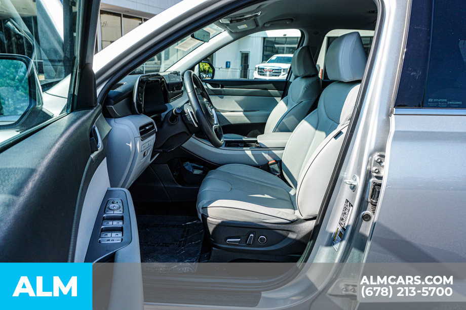 Used 2025 Hyundai Palisade SEL FWD image 18