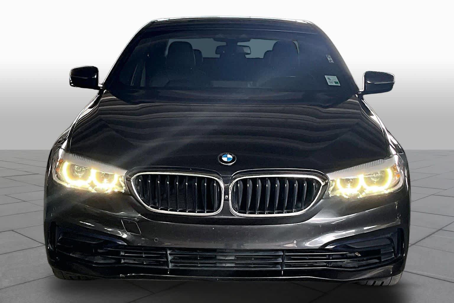 Used 2020 BMW 540i w/ Convenience Package RWD image 3