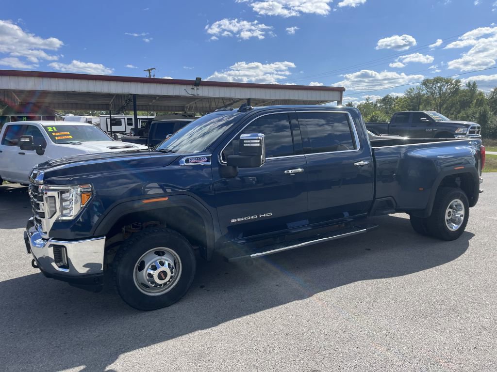 Used 2022 GMC Sierra 3500 SLT w/ SLT Premium Package image 6