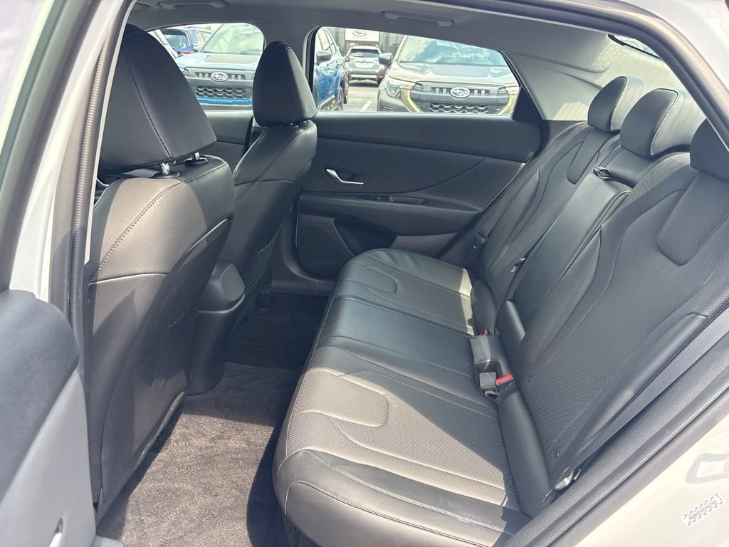 Used 2023 Hyundai Elantra Limited FWD image 13