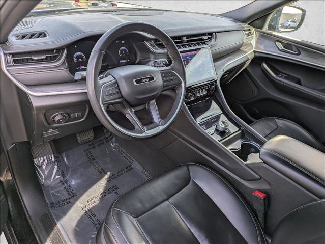 Used 2024 Jeep Grand Cherokee L Limited w/ Luxury Tech Group II image 10