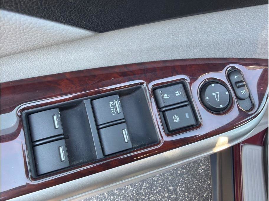 Used 2013 Honda CR-V EX-L image 9