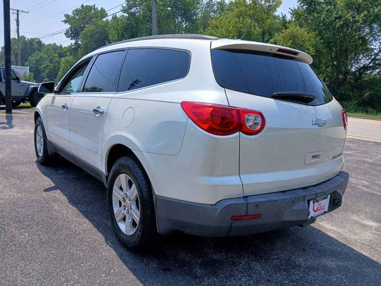Used 2012 Chevrolet Traverse LT image 7