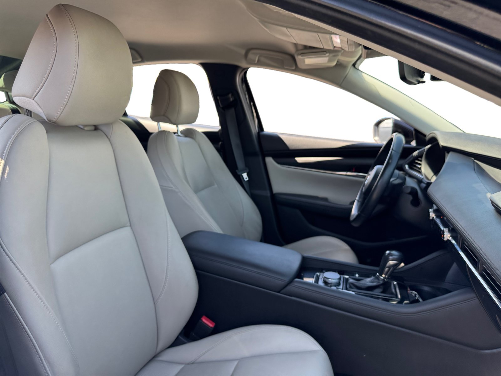 Used 2020 MAZDA MAZDA3 Sedan w/ Preferred Package FWD image 15