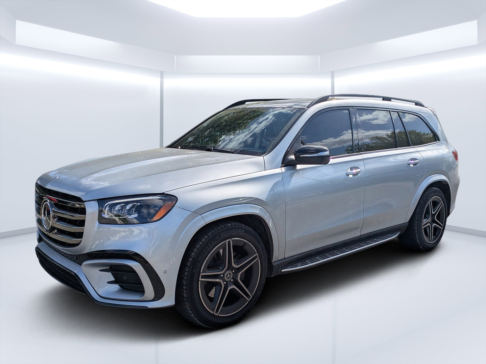 Certified 2024 Mercedes-Benz GLS 450 4MATIC image 10