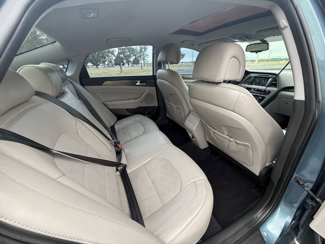 Used 2017 Hyundai Sonata Sport w/ Value Edition Package 02 image 17