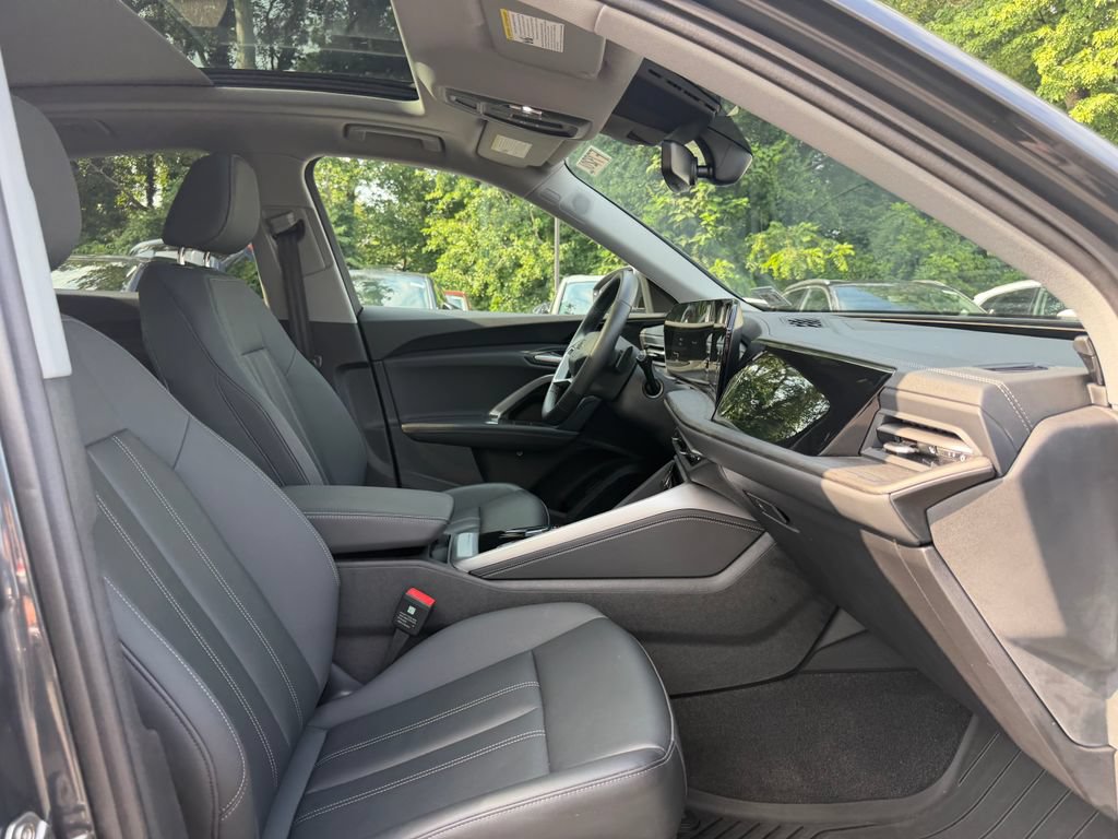 Used 2025 Audi Q5 Premium Plus w/ Premium Plus AWD/4WD image 15