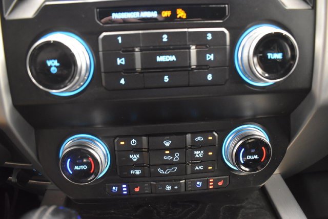 Used 2019 Ford F150 Platinum w/ Equipment Group 701A Luxury AWD/4WD image 27