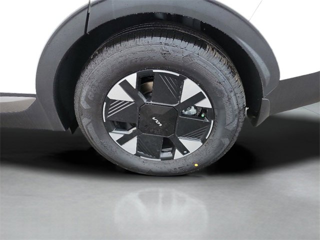 New 2026 Kia Sportage LX image 8