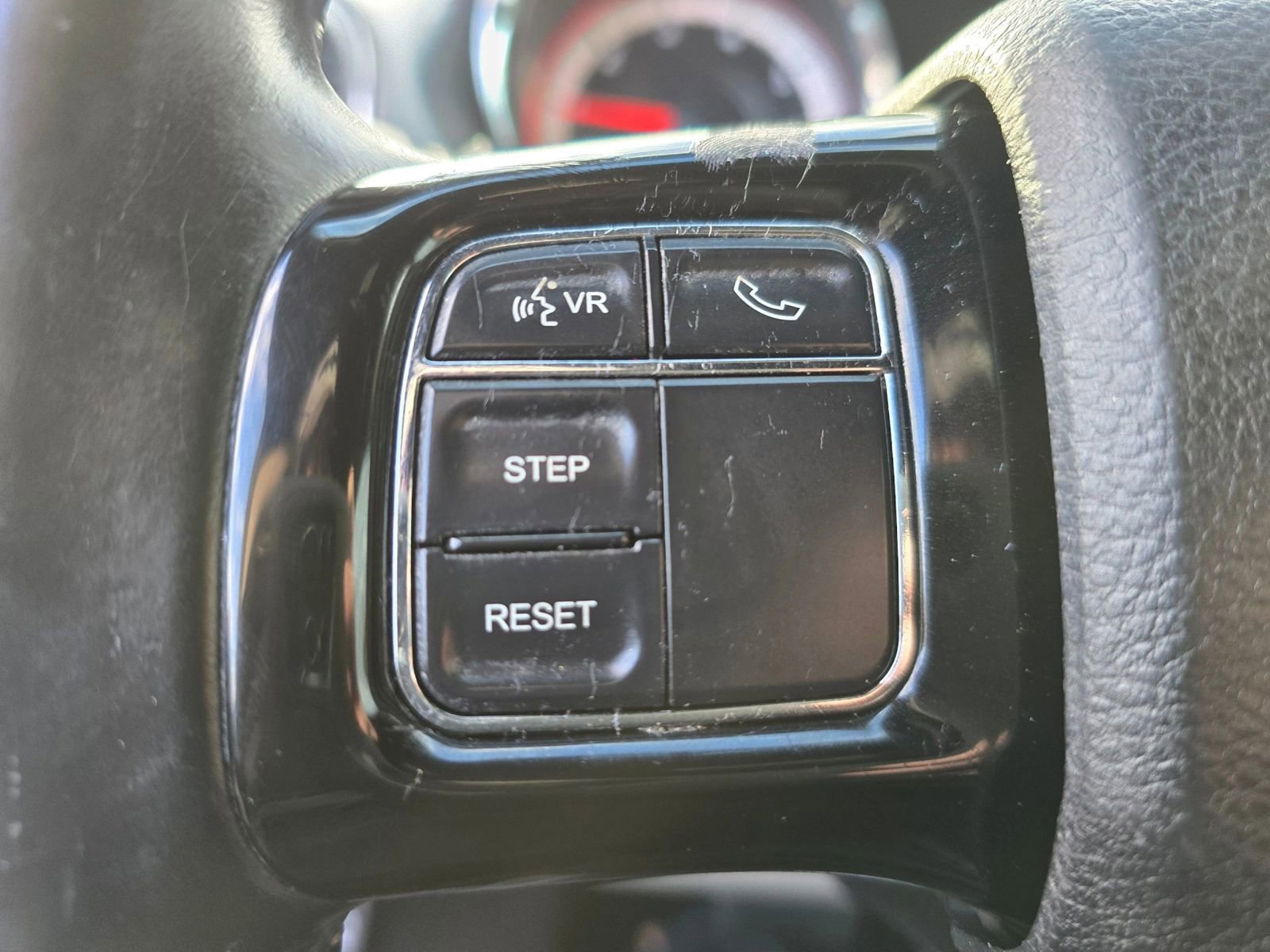 Used 2019 Dodge Grand Caravan SXT FWD image 18
