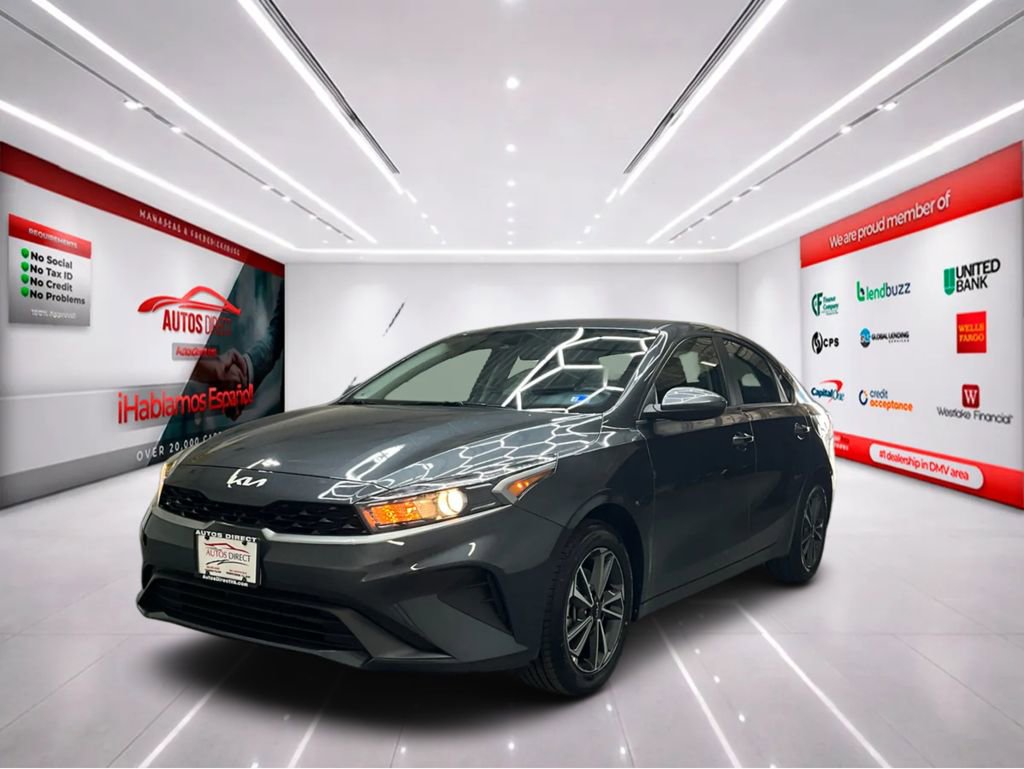 Used 2024 Kia Forte LXS image 4