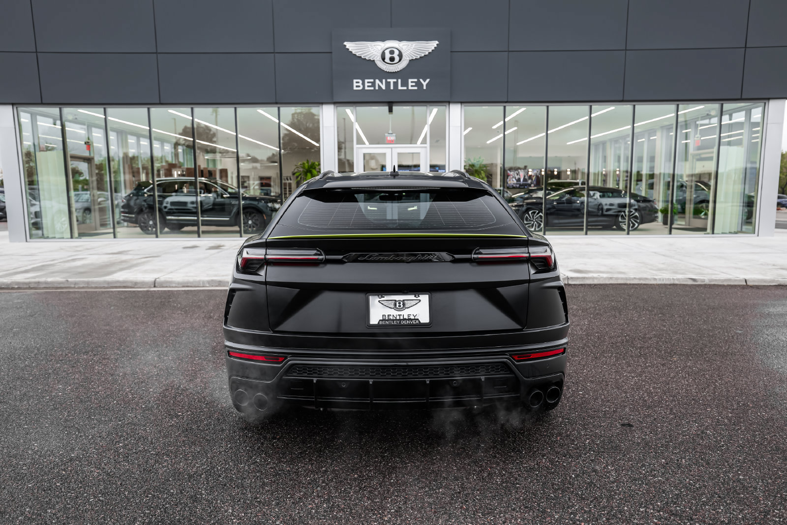 Used 2022 Lamborghini Urus AWD/4WD image 11