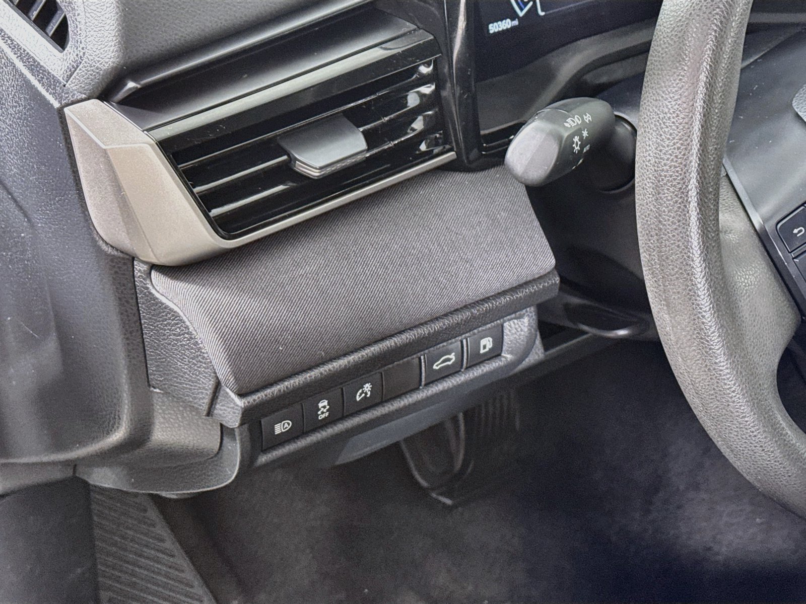Used 2025 Toyota Camry LE FWD image 8